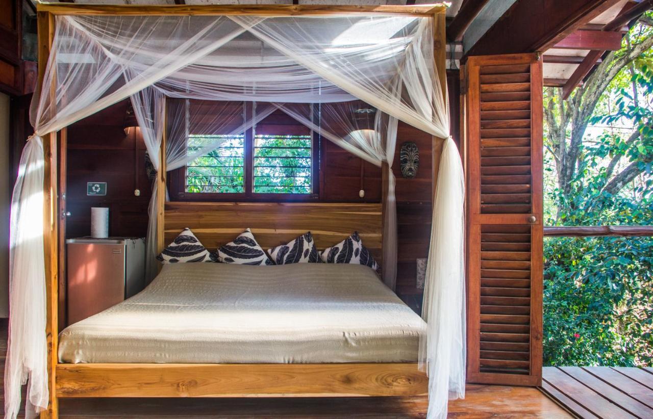 Funky Monkey Lodge Playa Santa Teresa  Екстериор снимка
