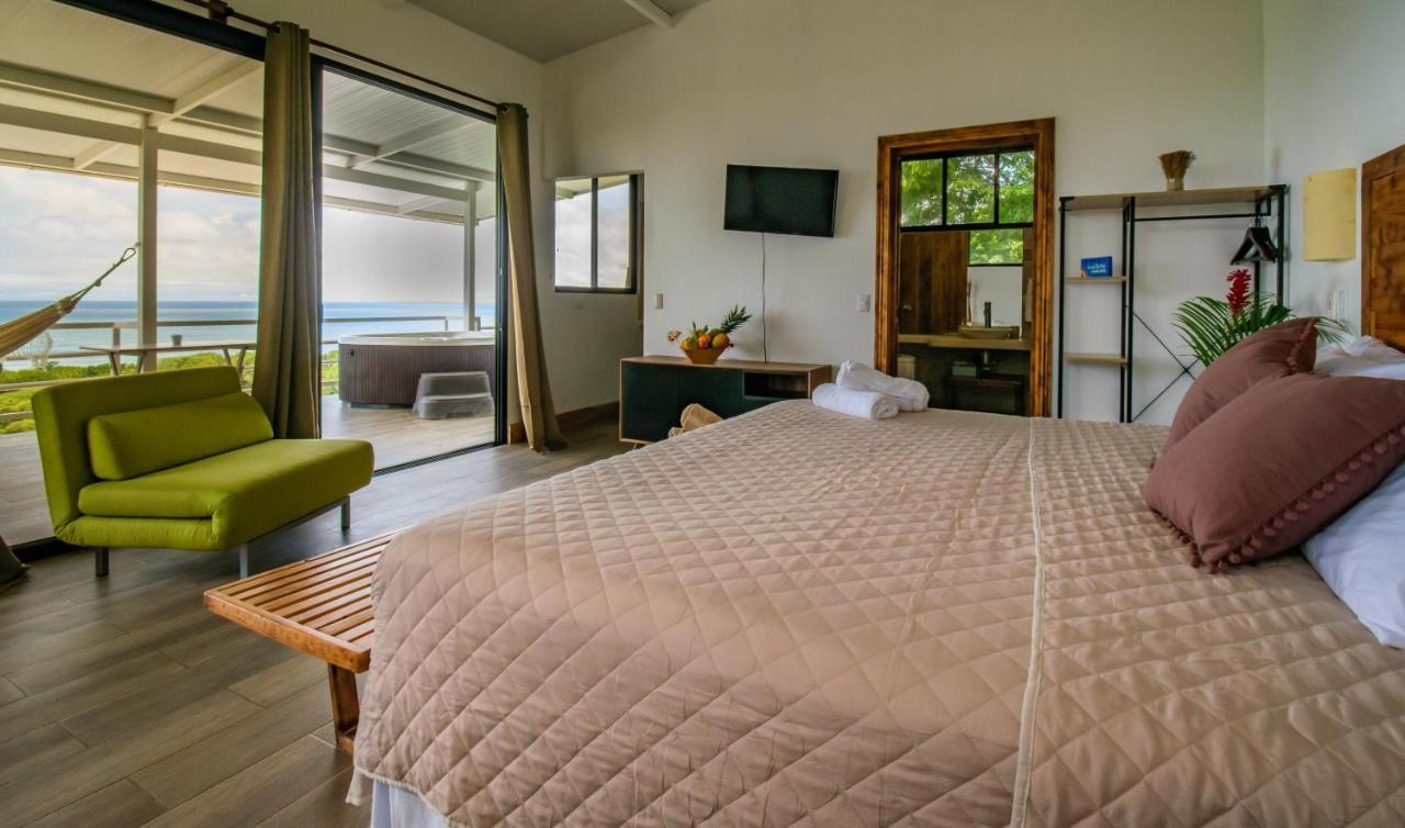 Funky Monkey Lodge Playa Santa Teresa  Екстериор снимка