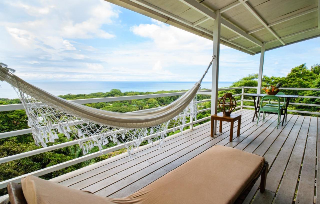 Funky Monkey Lodge Playa Santa Teresa  Екстериор снимка