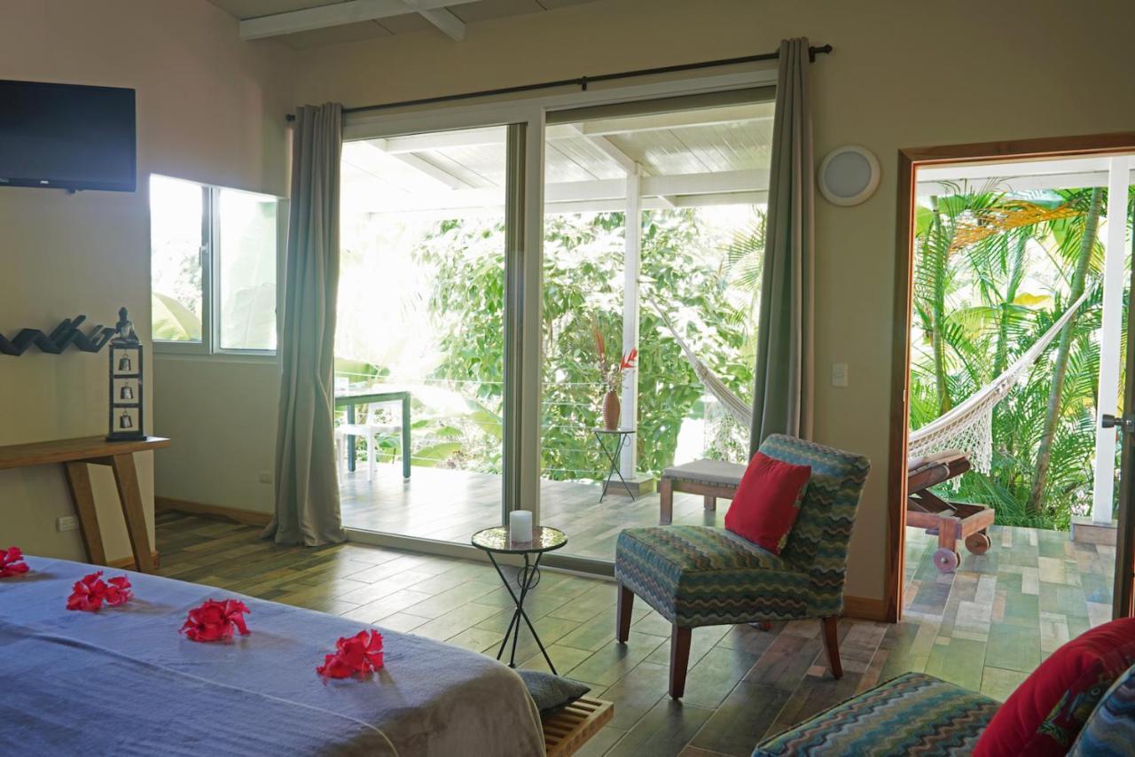 Funky Monkey Lodge Playa Santa Teresa  Екстериор снимка